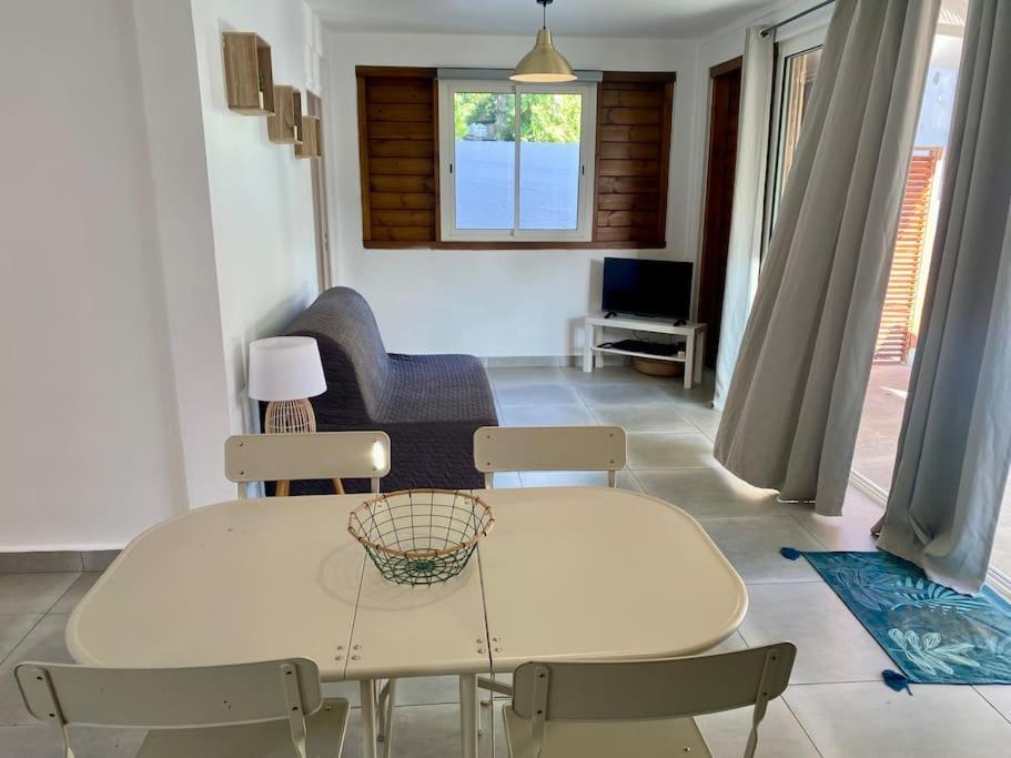 Bas De Villa Taalia Terre-De-Haut Extérieur photo